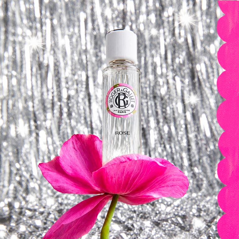 Rose Cofanetto Natale acqua profumata di benessere + saponetta di benessere